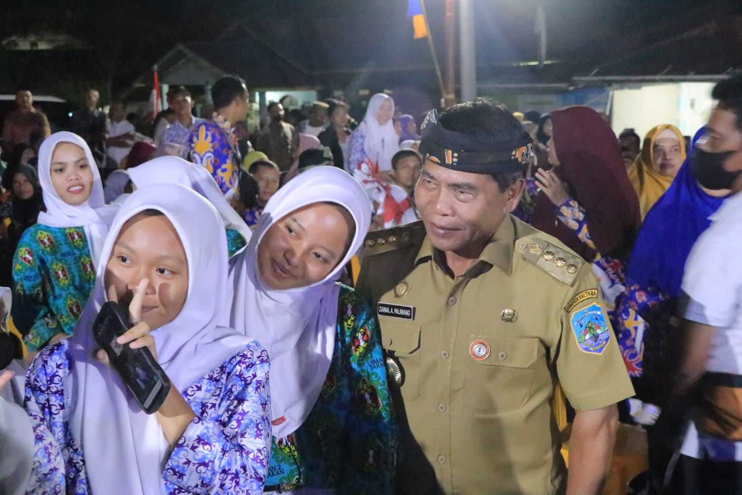 Gubernur Kaltara Zainal Paliwang Resmikan Kelas Jauh SMAN 2 Tarakan Di