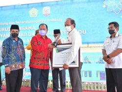 Hibahkan Tanah untuk pembangunan Pendidikan Keagamaan, Pemda Nunukan Mendapatkan Penghargaan dari Kementerian Agama