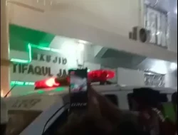 Kubah Masjid di Makassar Jatuh saat Ceramah Tarawih, 8 Korban