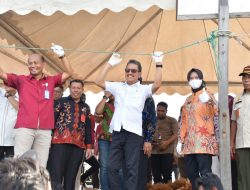 Menteri  Kelautan dan Perikanan Kunjungi Kampung Budidaya Rumput Laut Mamolo