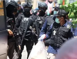 Densus 88 Antiteror Baku Tembak dengan Terduga Teroris di Lampung