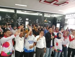 Yayasan LHP Beri Bantuan Sambungan Air Bersih Gratis ke Masyarakat 