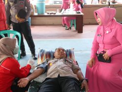 Menyambut Hari Bhayangkara, Polda Kaltara Laksanakan Bakti Kesehatan Sunnat Massal  dan Donor Darah 