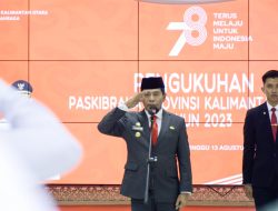Sematkan Tali Kendit dan Lencana, Gubernur Zainal Paliwang Kukuhkan 40 Anggota Paskibraka Kaltara