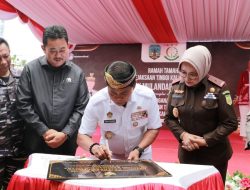 Gubernur Teken Prasasti Peresmian Kantor Kejati Kaltara, Tingkatkan Penegakan Hukum di Bumi Benuanta