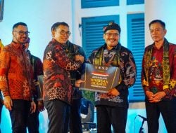 Pjs. Gubernur Togap Terima Apresiasi Warisan Budaya AWBI Tahun 2024 dari Menteri Kebudayaan